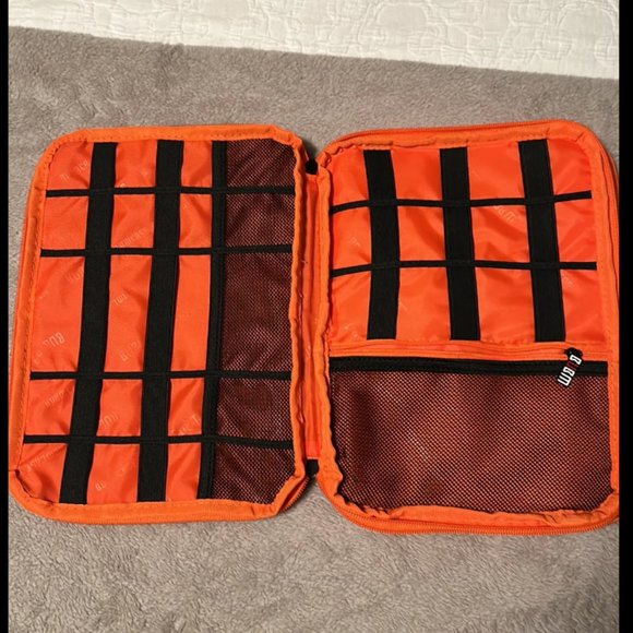 Electronics organizer case - Picture 4 of 5